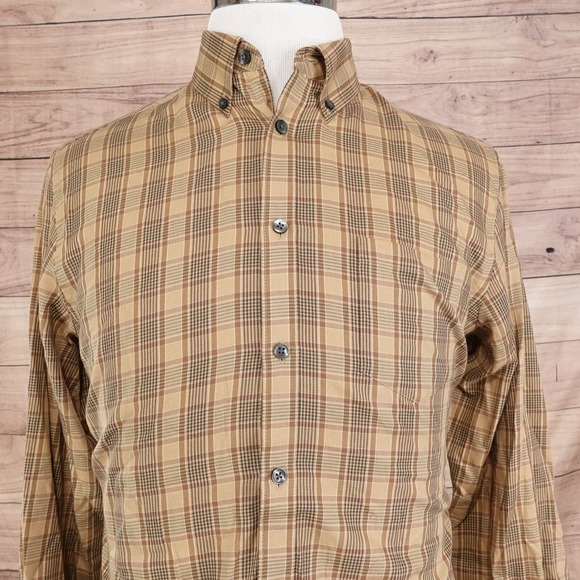 VAN HEUSEN NO IRON PLAID LONG SLEEVE BUTTON DOWN SHIRT MENS SIZE M 15-15.5 - Picture 1 of 6